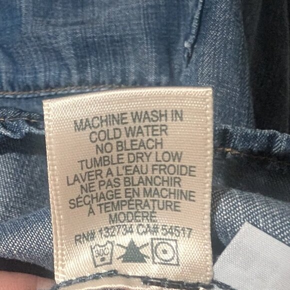 Cloth & Stone | Roll-tab Chambray Shirt - Picture 8 of 9